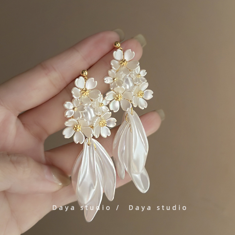 Boucles d'oreilles de franges de jasmin français super immortels