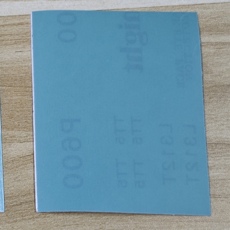 Модельная наждачная бумага 800 меш 75*95мм (в комплекте с клейкой подложкой)