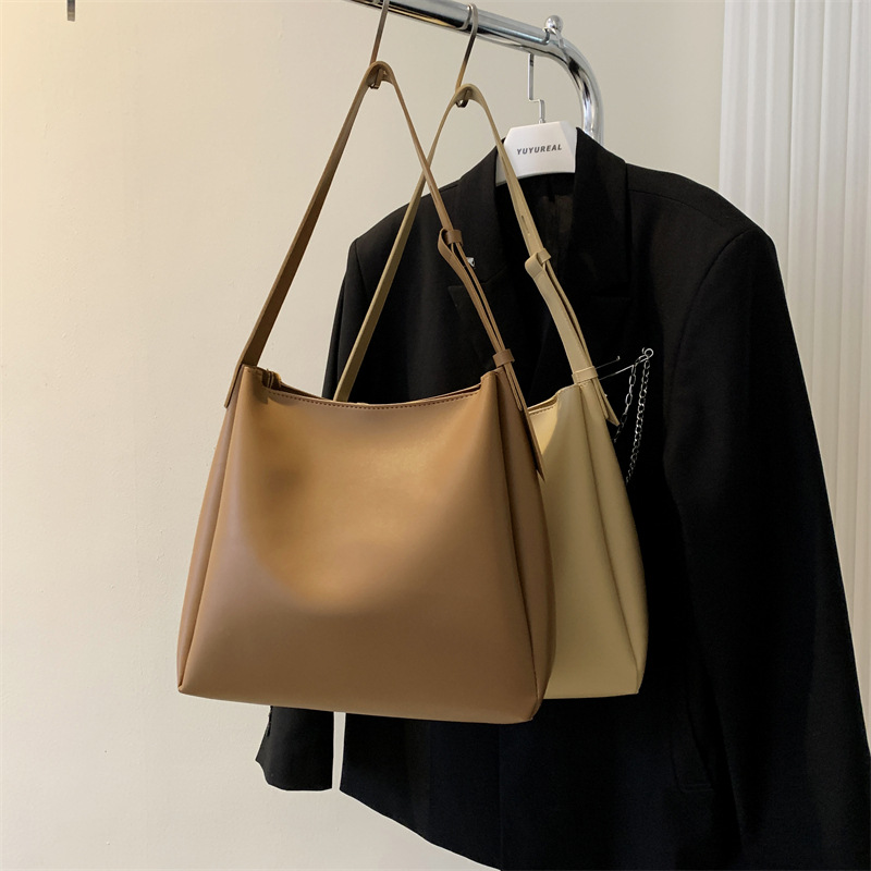 China Export Bag Large Shoulder Bag Women  New Casual Women Bag Mother Tote Bag Large Capacity Simple Shoulder Bag display picture 24
