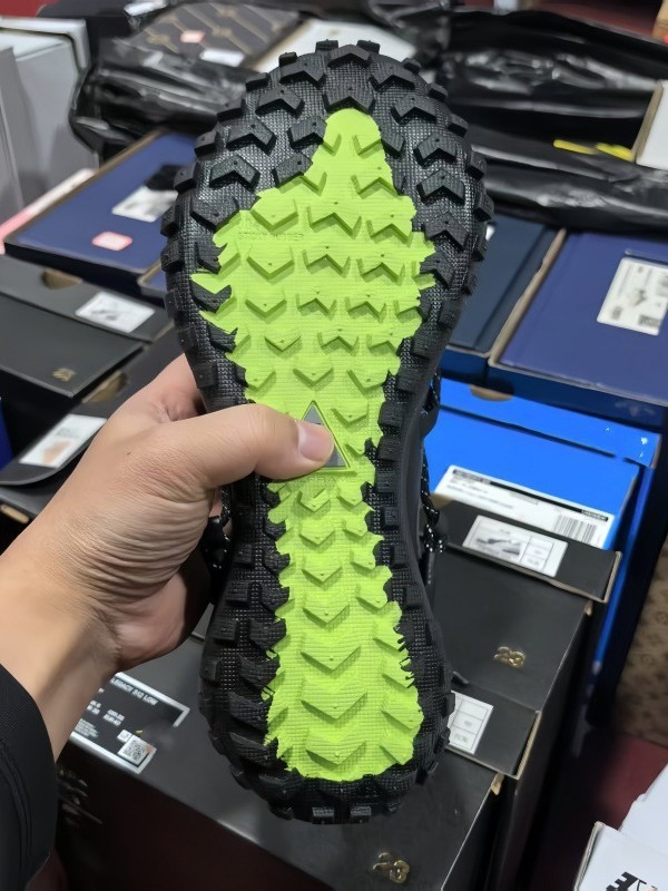 莆田靴ピュアオリジナルスポット acg アウトドアシューズハイキングシューズハイキングシューズ滑り止め防水リバートレースシューズ登山靴男性と女性用|undefined