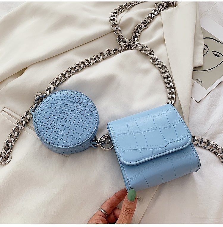 Mujeres Todas Las Temporadas Cuero Color Sólido Estilo Vintage Cuadrado Hebilla Magnética Juegos De Bolsas display picture 3