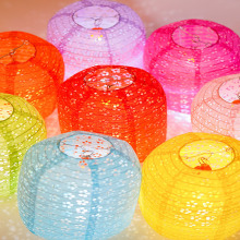 圆柱冬瓜型镂空纸灯笼儿童舞蹈手提发光灯笼汉服拍摄道具古风花灯