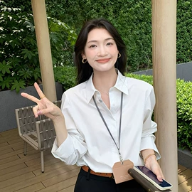 羽绒服;女式衬衫;职业女裤套装