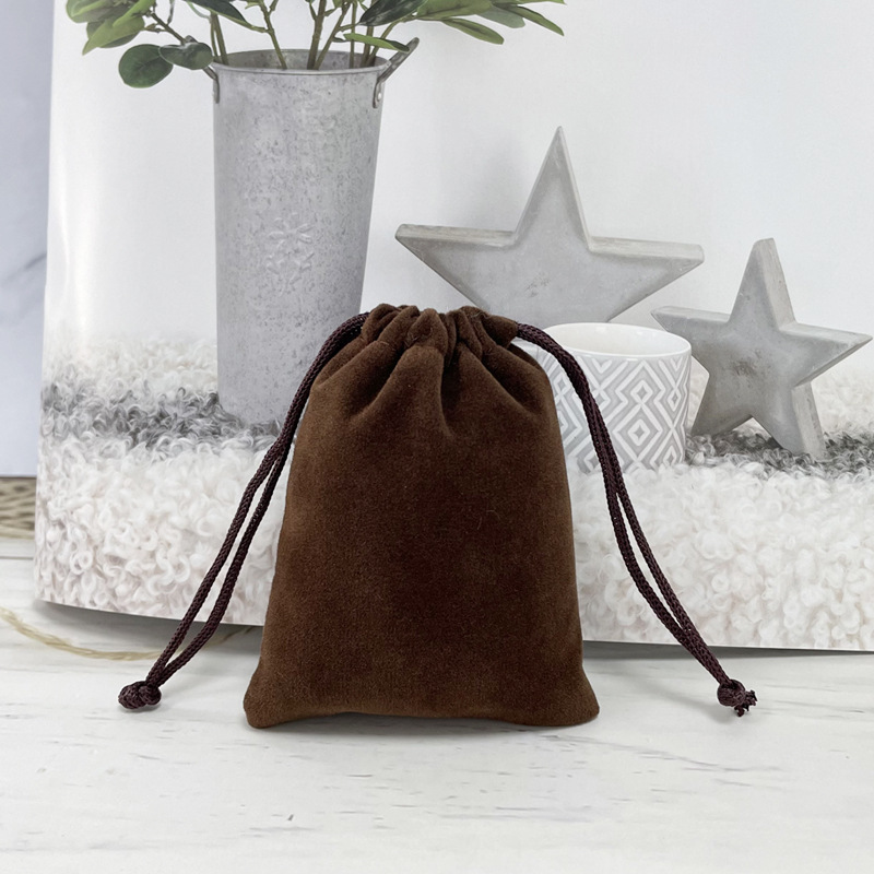 Bolsa de franela de joyería al por mayor venta directa de fábrica de cosméticos auriculares banco de energía a prueba de polvo almacenamiento bolsillo de cordón de joyería