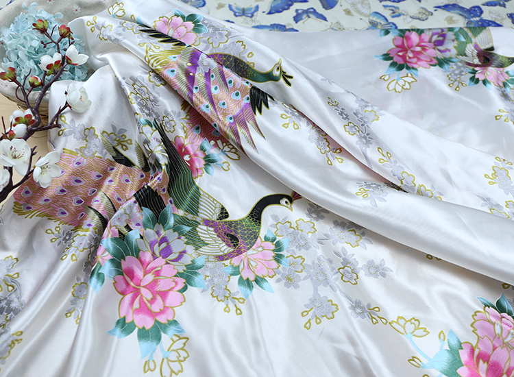 tela de seda impresa de flores tela de seda ropa antigua tela de prenda de ropa china tela de impresión de flores de plantas DIY
