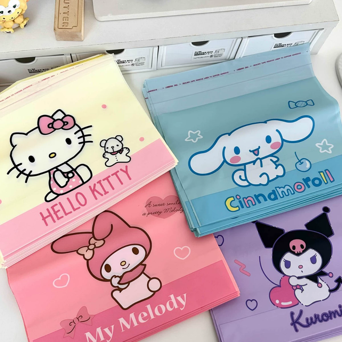 Sanrio sanrio подлинный авторизованный настольный многофункциональный портативный автомобиль вертикальный мешок для мусора в штучной упаковке