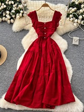 法式复古方领小飞袖收腰镂空刺绣显瘦气质大摆仙女连衣裙2025夏装