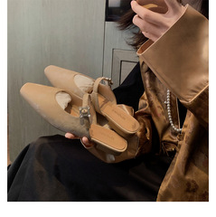 尖頭低跟半拖鞋女2024夏季新款法式時尚氣質半包鑽扣一字帶半拖鞋