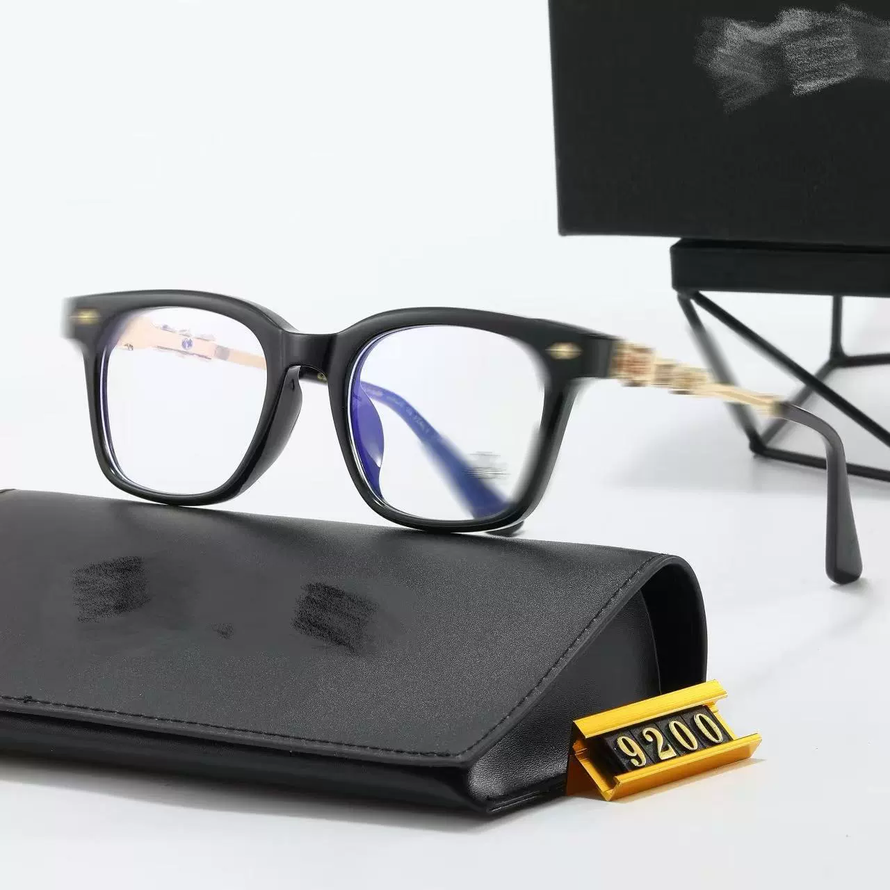 Чистый красный прямой эфир нейтральный ретро большая рамка для тонкого лица фотографии