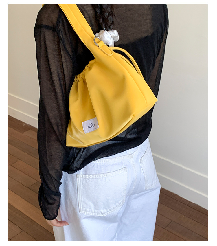 New 2025 Pleated bag for women, large-capacity, fashionable and versatile shoulder bag, nylon fabric casual commuting crossbody bag for women undefined
