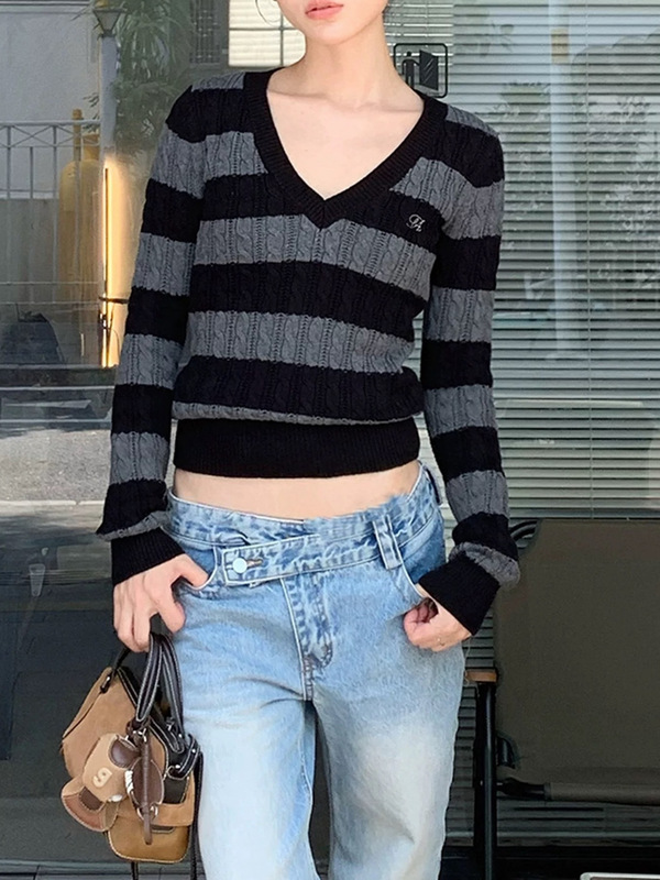 复古V领麻花条纹慵懒感毛衣女秋宽松情侣针织衣潮|undefined