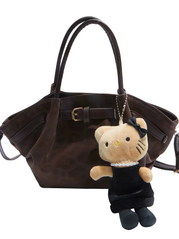 Сумка через плечо из замши демисезонная