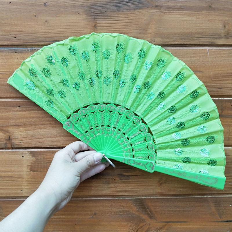 Mayorista barra negra de color sequinilla estampado ventilador plegable accesorios de baile ventilador de baile Wing Chun puede agregar impresión de tela de silk