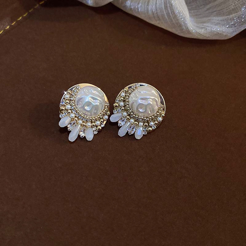 1 Pair Elegant Solid Color Plating Inlay Imitation Pearl Shell Zircon Drop Earrings display picture 1