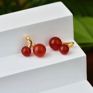 18K Gold Cherry Pendant Au750 Advanced Light Luxury Niche Red Agate Cherry Neck Ornament Live Wholesale
