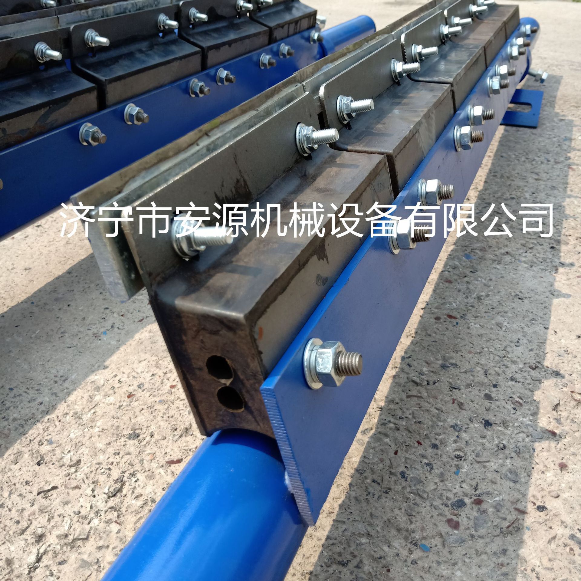 清扫器用合金刮刀 200mm合金刮条  橡胶底座广州现货供应