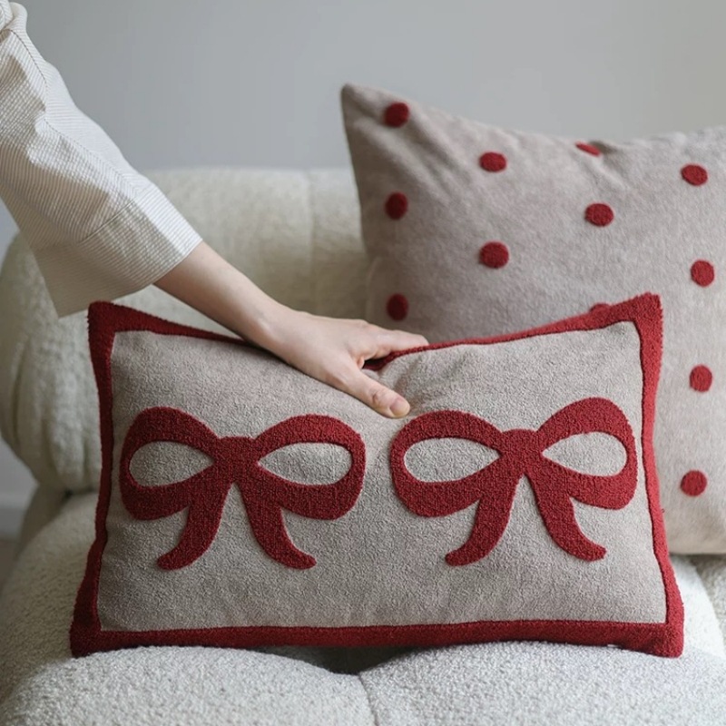 Un estilo medieval nórdico pequeño hermoso animal nocturno gato toalla de industria pesada bordada bordada desmontable almohada de cintura almohada
