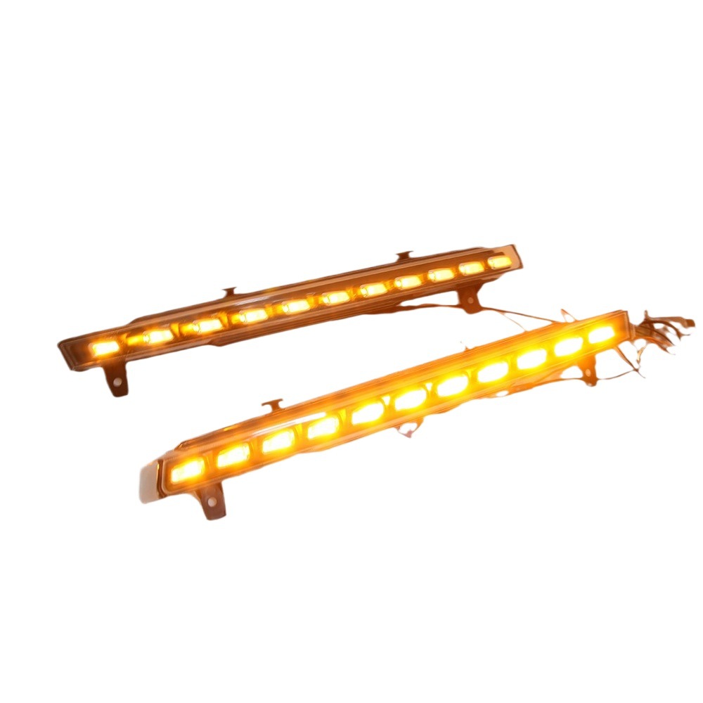 Adecuado para 10-15 Audi Q7 Luz de marcha diurna LED Luz de marcha diurna conducción modificación con dirección de luz amarilla