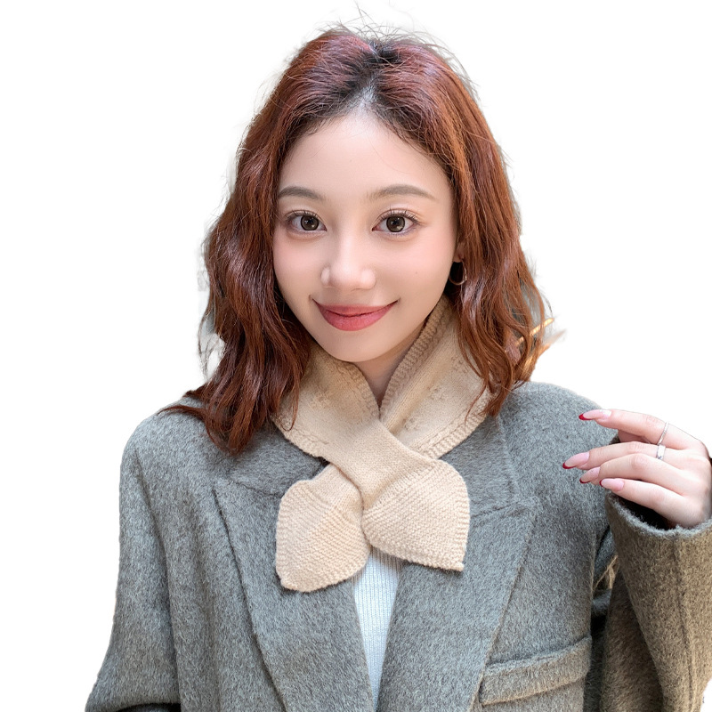 Collar coreano engrosado 2025, otoño y invierno nuevo corazón de桃 cruzado bufandas de cuello perezoso bufandas de lana al por mayor