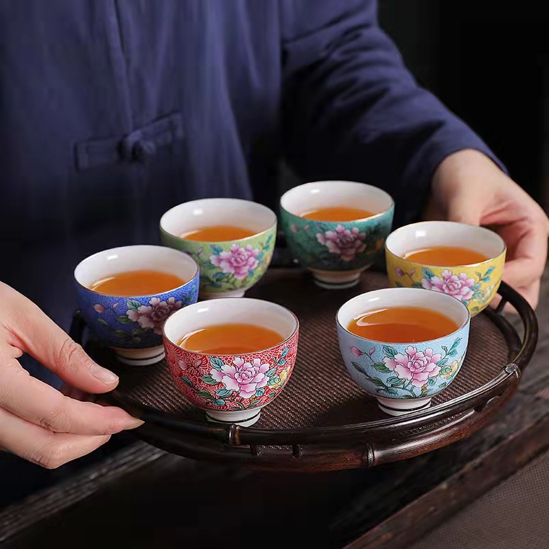 에나멜 컬러 차 세트 찻잔 세라믹 찻그릇 파스텔 꽃 구이 차 시음 컵 마스터 싱글 컵 손으로 그린 쿵푸 차 컵
