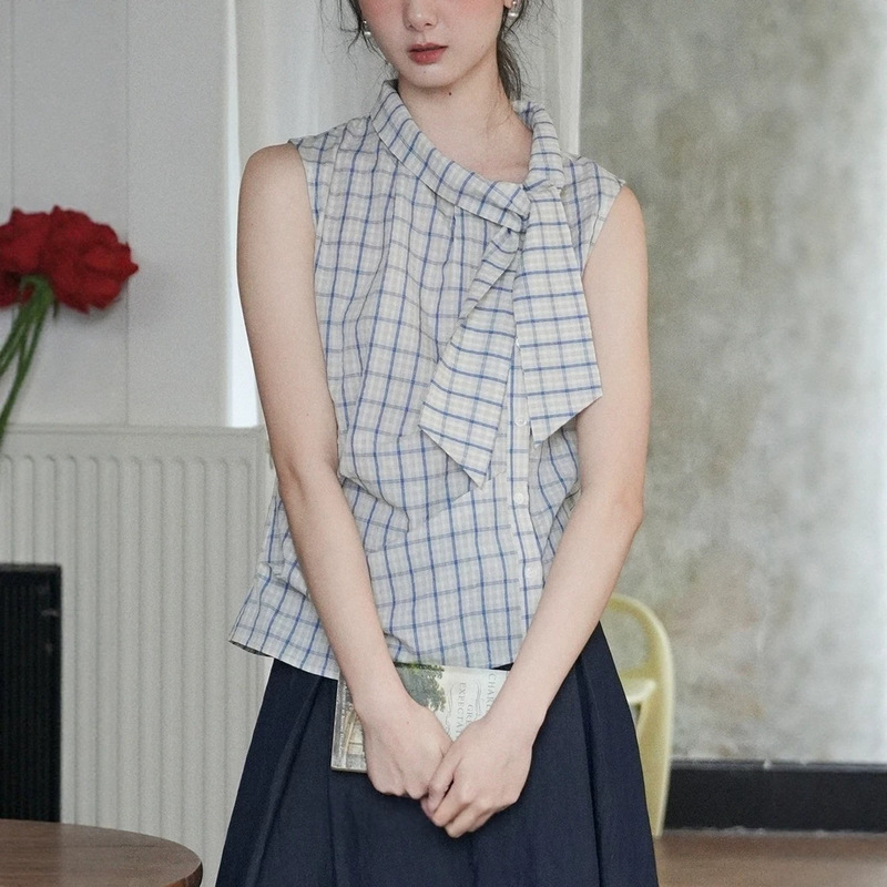 Dailiko Lu【Sea Salt Letter】Diagonal Placket Pleated Plaid Tie-Up Shirt, Lightweight and Refreshing, Slim-Fit Top Dailiko Lu【Sea Salt Letter】Diagonal Placket Pleated Plaid Tie-Up Shirt, Lightweight and Refreshing, Slim-Fit Top