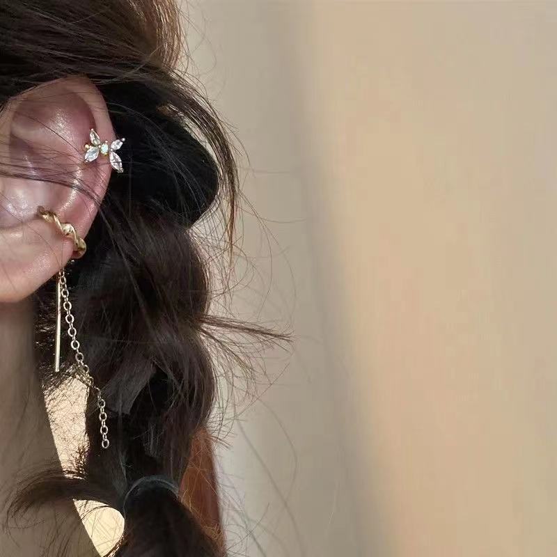 Retro mariposa ins súper hada oreja clip de hueso sin mujer perforada pendientes de temperamento de estilo frío de alto grado pendientes clip de oreja hembra