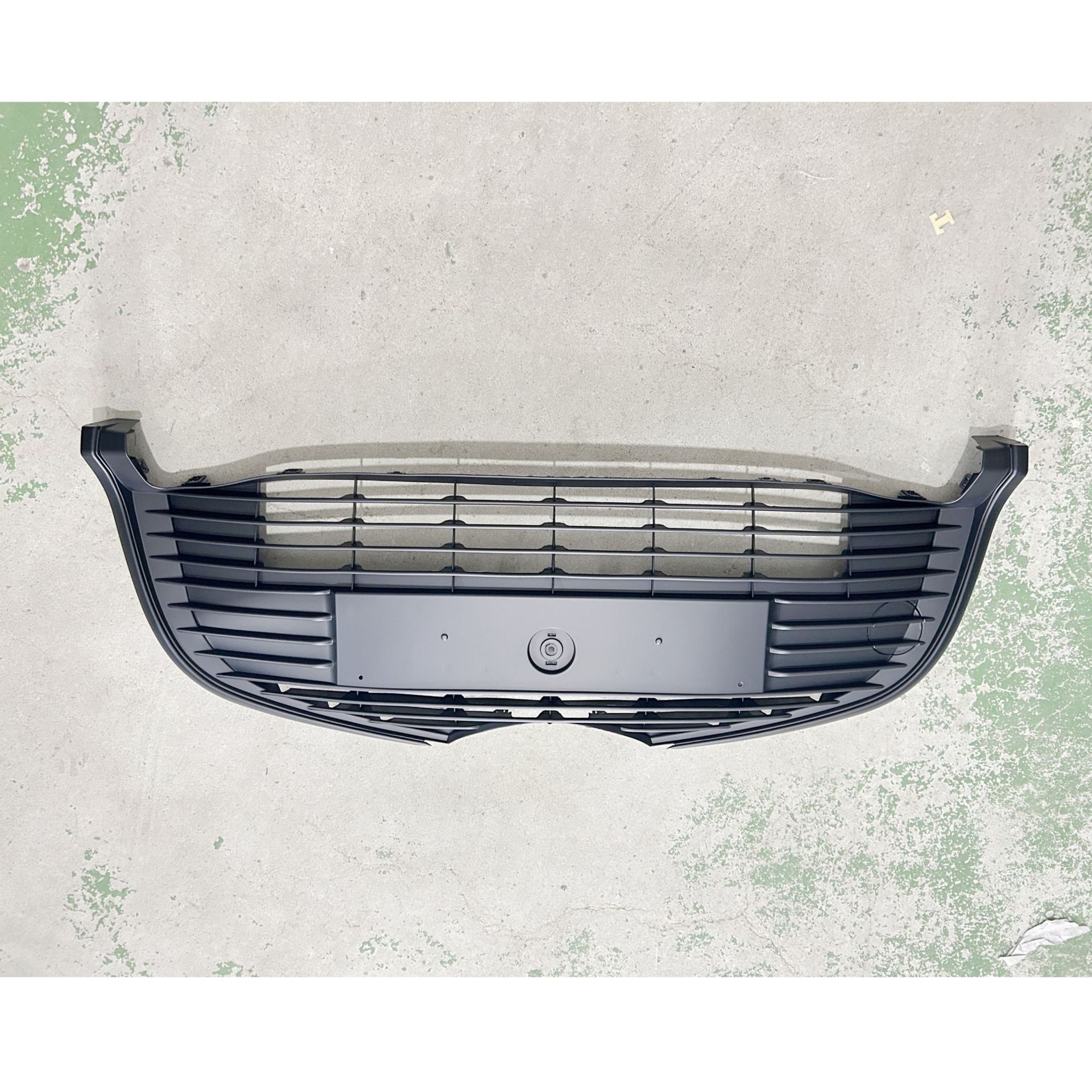 Suitable for 15-18 Toyota Yaris TOYOTA Yaris net front grille ventilation net mask