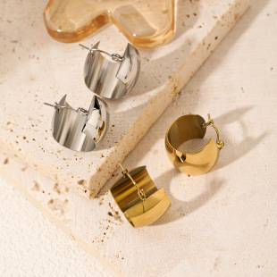 �W��INS�W�tͬ��P䓶���18K���׺ΈA��C�Ͷ��h�߼����s���Ů