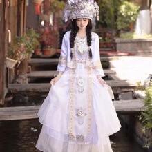 新款苗族服装苗疆少女民族摄影少数民族服饰土家族套装旅拍写真等