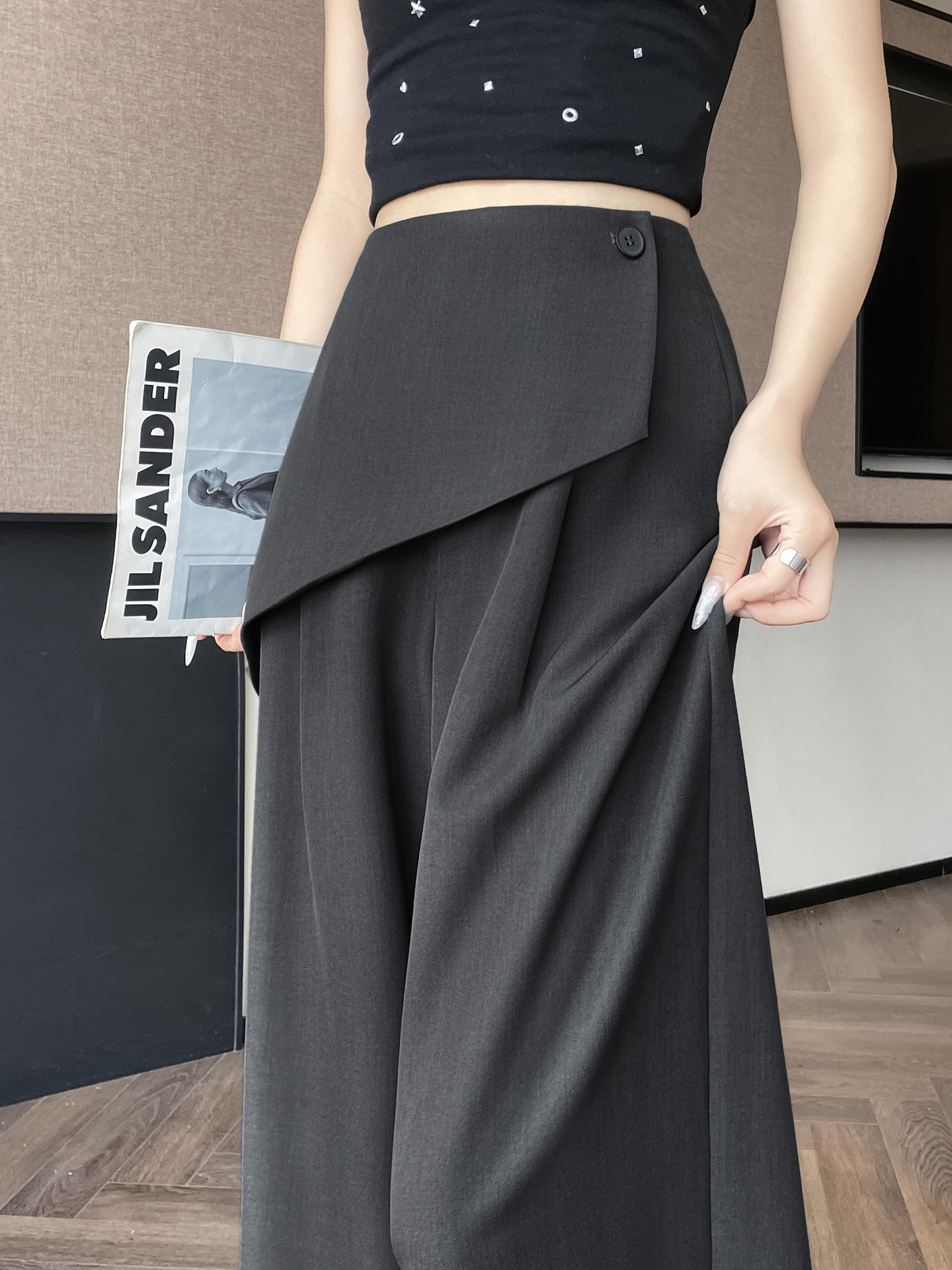 Quần culottes nữ ống rộng phối mảnh giả hai dây, cạp cao tạo dáng thon gọn — Xám kéo dài