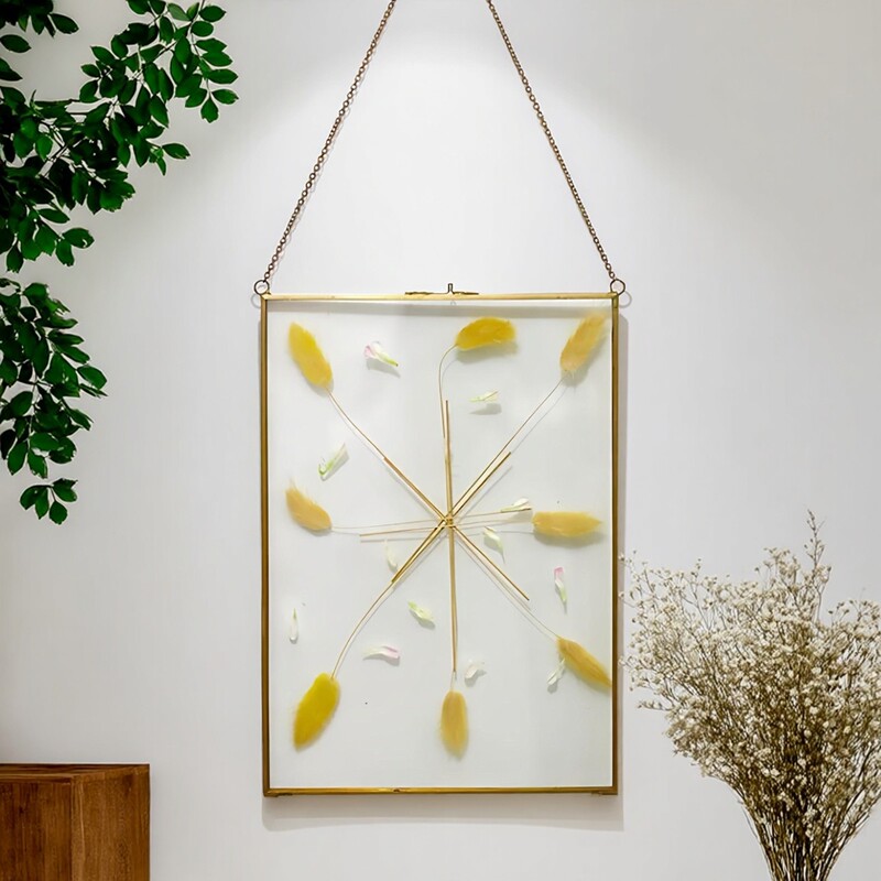 Glass Photo Frame Home Golden Border Label Clip Photo Frame Wall Hanging Decorative Picture Frame Desktop Decorative Frame Glass Photo Frame Home Golden Border Label Clip Photo Frame Wall Hanging Decorative Picture Frame Desktop Decorative Frame