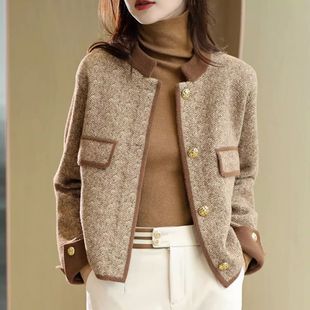 Maillard color matching new Chanel style round neck knitted coat women's clothing 2023 Korean style elegant all-match contrast color top