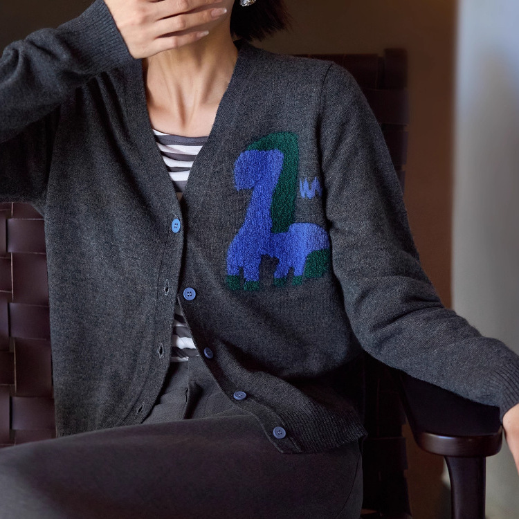 V-Neck Cardigan Early Autumn Heavy-Duty Pony Towel Embroidery Knitted Wool Cardigan Women's High-End V-Neck Sweater Jacket