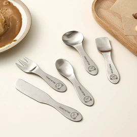 保鲜盒、饭盒;勺、调羹;碗