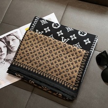 经典老花双面披肩厂家直销女秋冬季围脖百搭防风保暖仿羊绒围巾