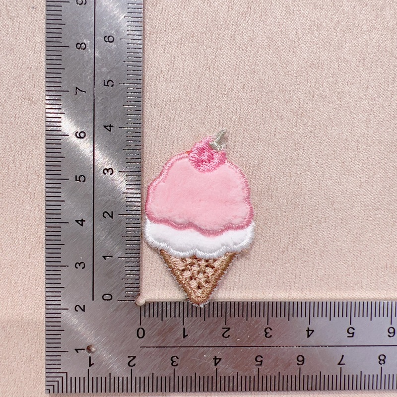 アイスクリームケーキ刺繍布ステッカー携帯電話ケースジュエリーパッチ女の子のヘアピン装飾自己粘着衣類アクセサリー|undefined