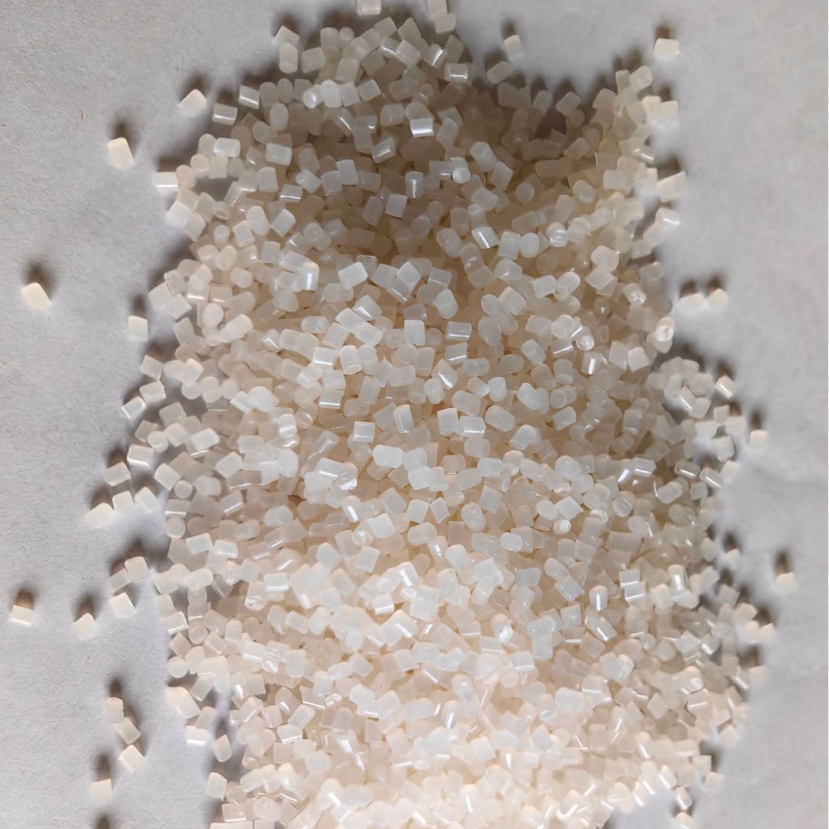 耐刮伤耐刮花PVC粒子，耐刮伤刮花PVC颗粒