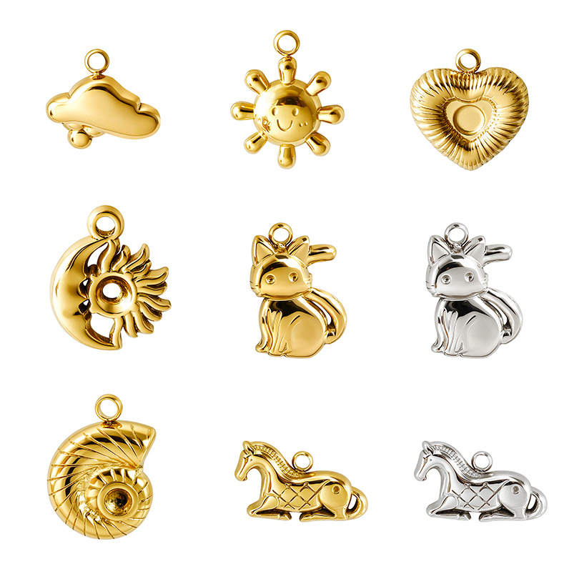 Stainless steel three-dimensional heart pendant, sun and conch charm, niche accessory, 18K gold-plated DIY necklace jewelry component