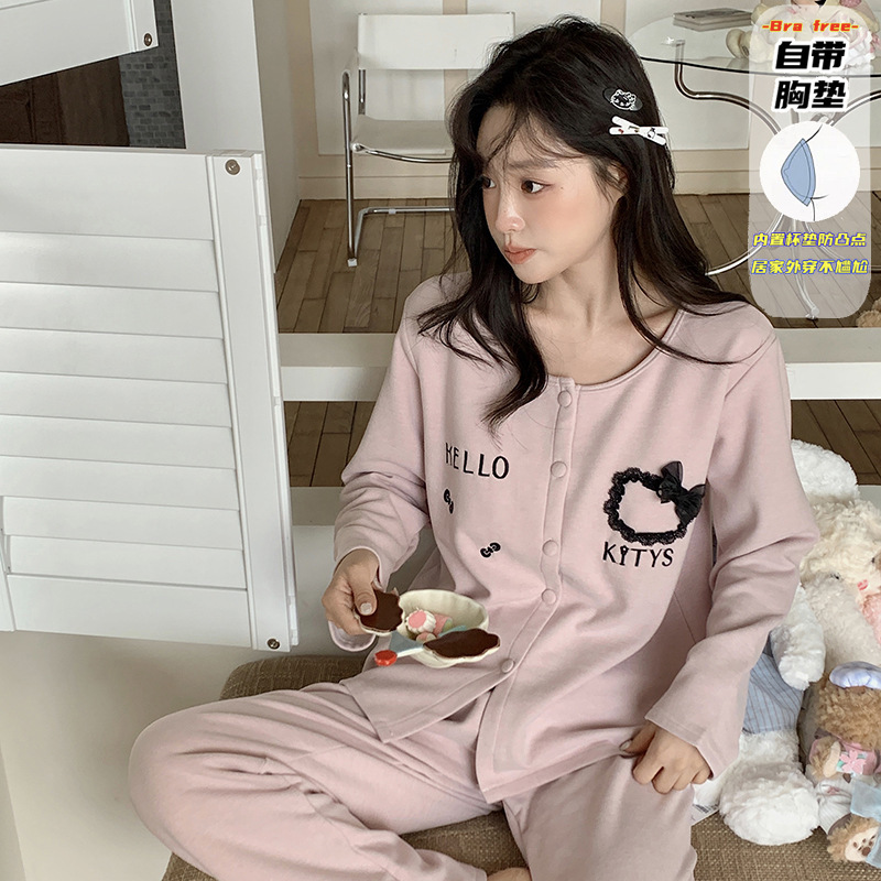 Autumn and Winter Pajamas for Women, Cashmere Silk Long-Sleeved German Velvet Large Size Women's Sweet Wearable Home Wear Set with Breast Pads Autumn and Winter Pajamas for Women, Cashmere Silk Long-Sleeved German Velvet Large Size Women's Sweet Wearable Home Wear Set with Breast Pads