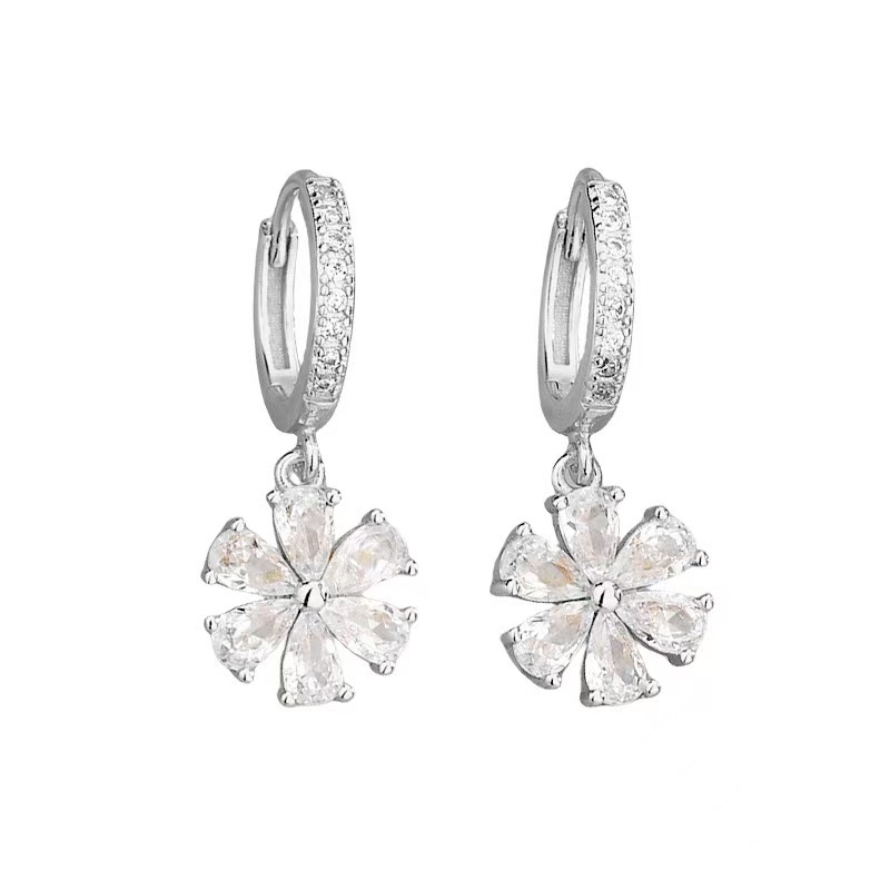 Nuevos pendientes de flores de zircon de alta calidad, pendientes de vacaciones ligeros de lujo, pendientes de pétalos de flores al por mayor.