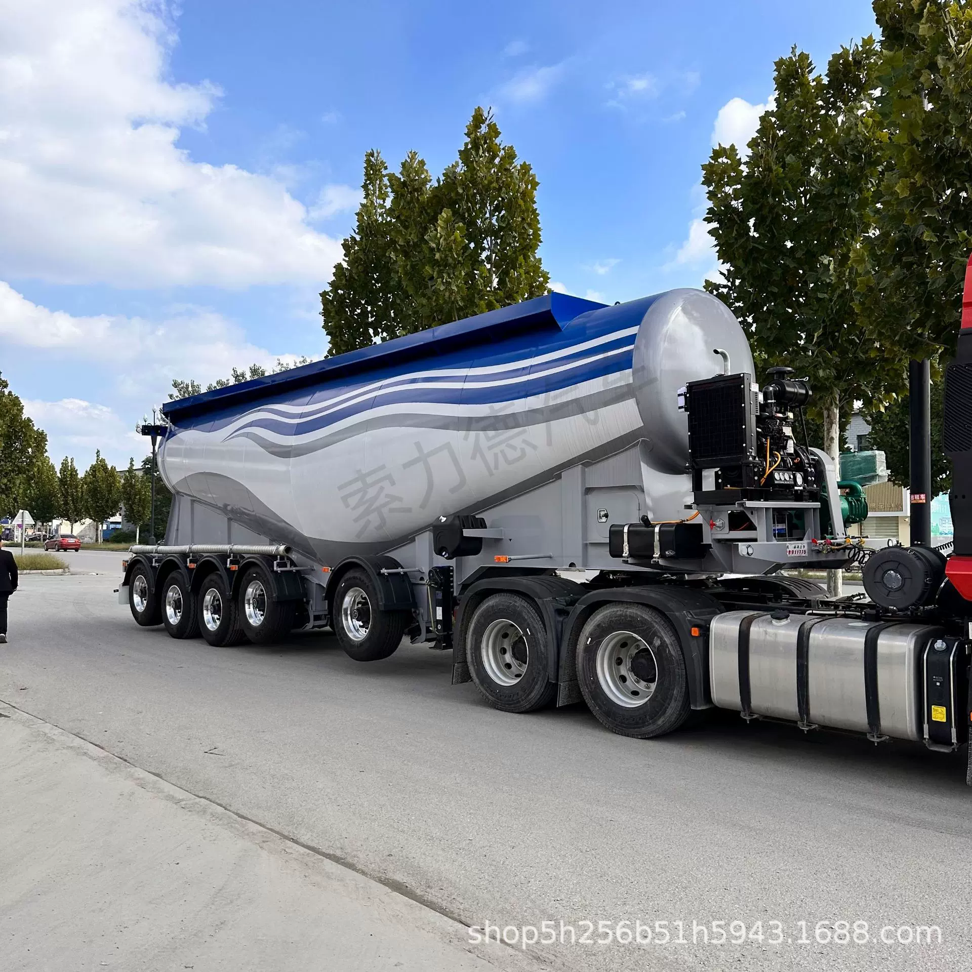 生产工厂跨境供应散装水泥罐车 铝合金罐车粉粒物料罐车水泥拖车