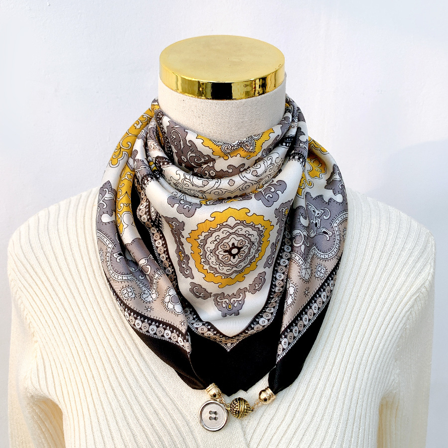 강황 복고풍 궁전 패턴(65 모조 실크 자석 버클 사각 스카프)