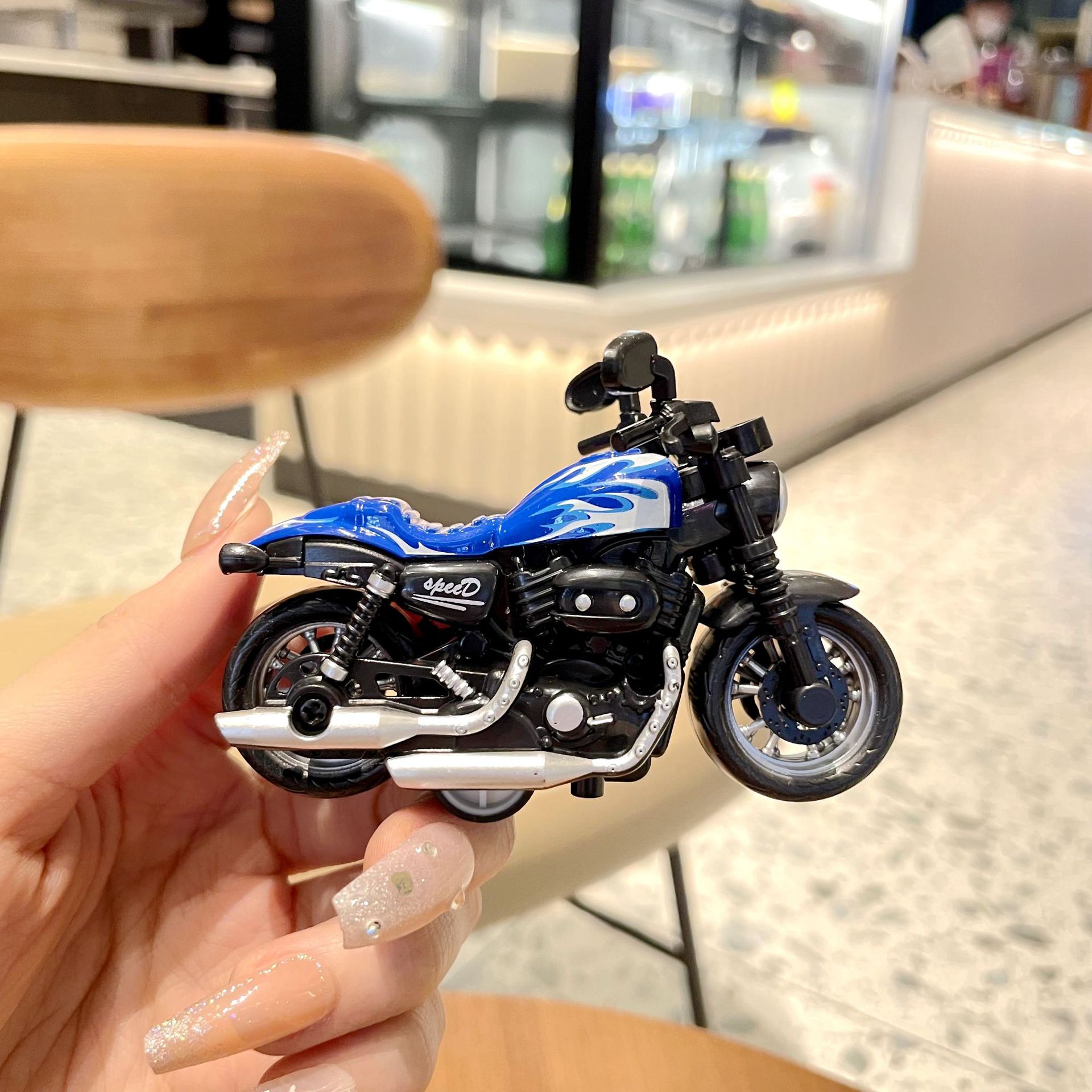 Moda Cool Harley motocicleta pull back motocicleta mini llavero creativo personalizado bolsa de juguete creativo colgante pequeña joyería