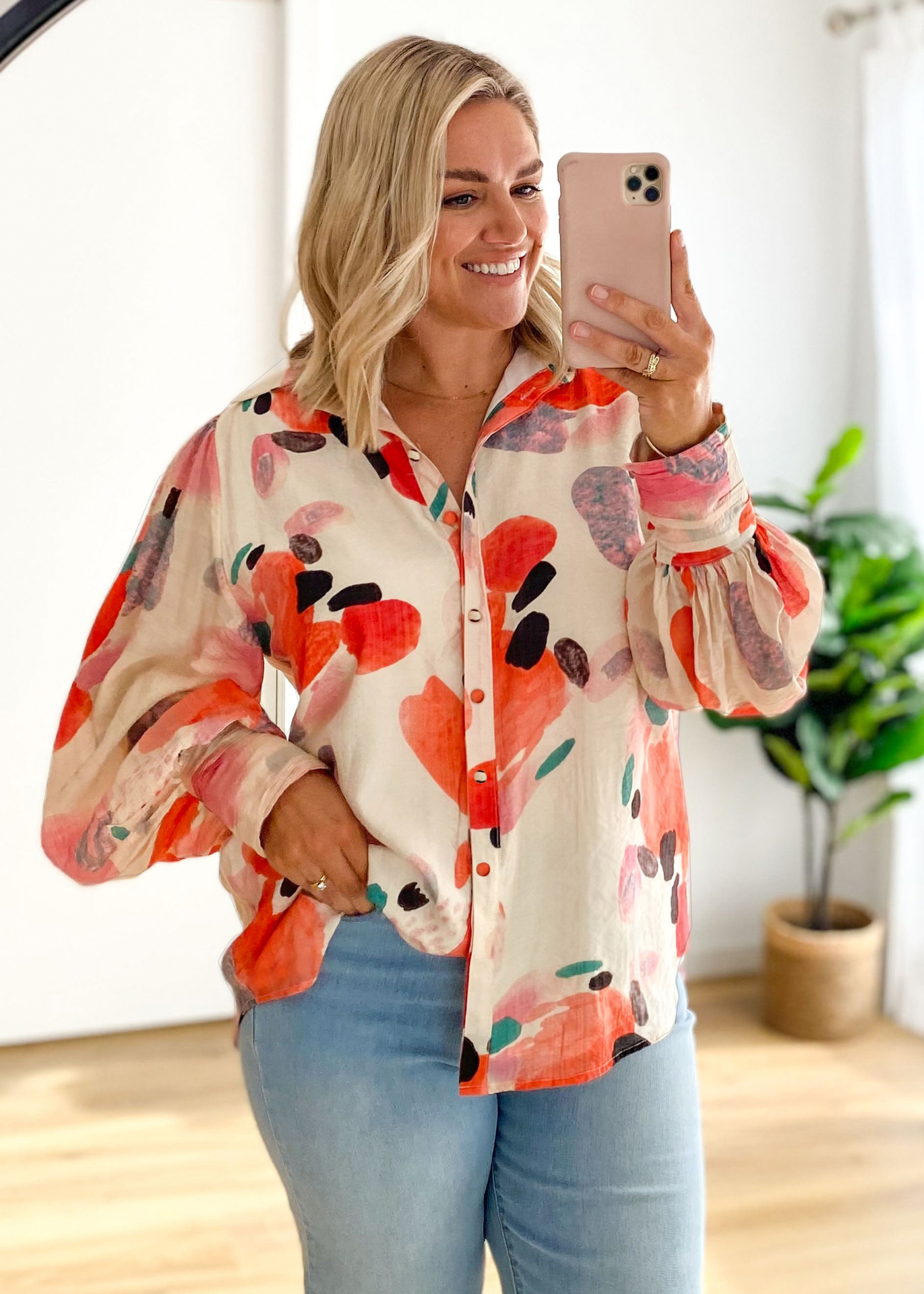 Dames blouse met abstracte print casual vest met knoopsluiting_voghion.com