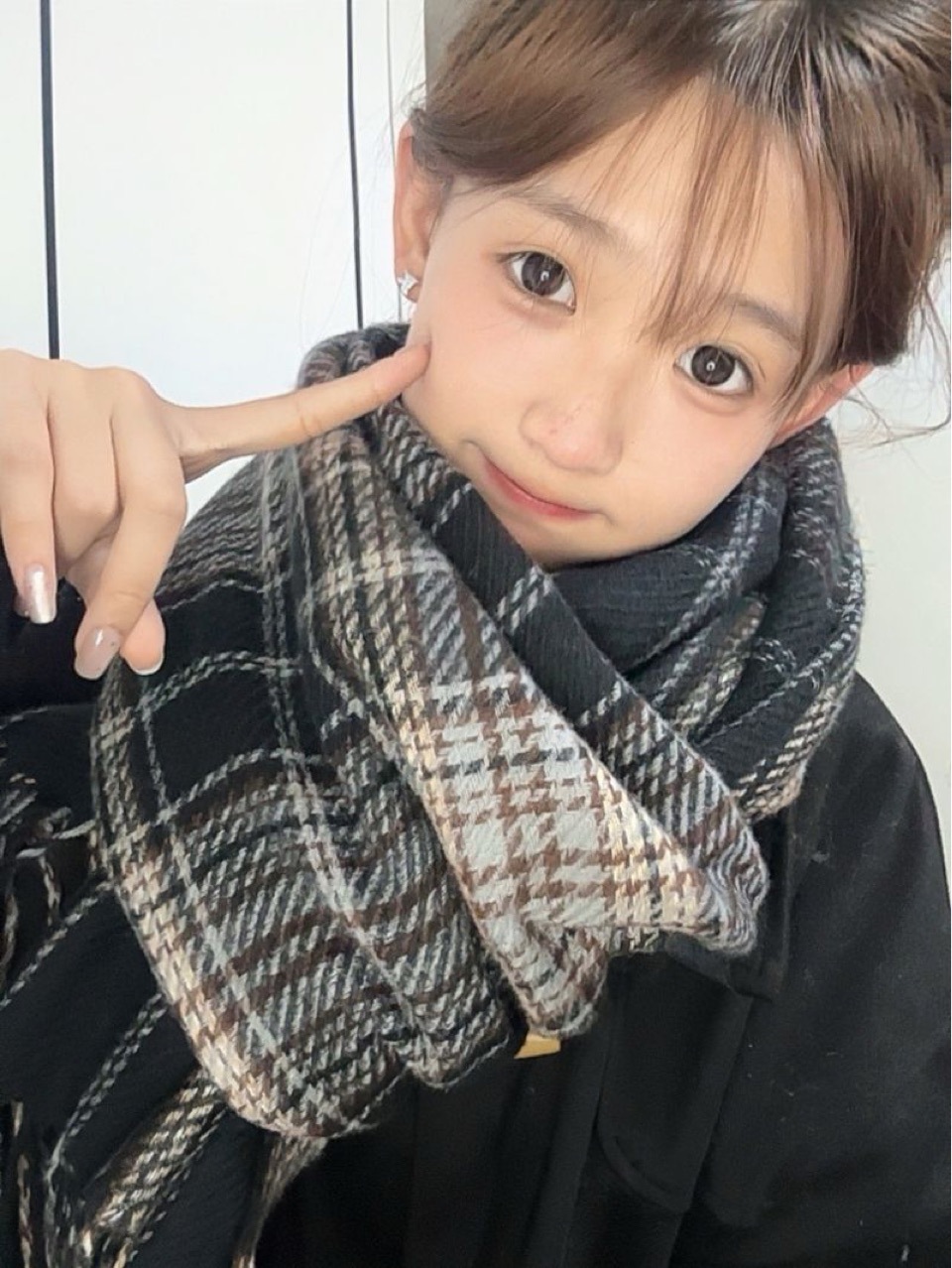 Nuova piccola sciarpa scozzese coreana fresca 2025 per tenersi al caldo in inverno, sciarpa universitaria carina e spessa, versatile per studenti_voghion.com