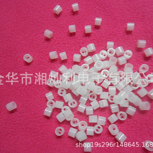 适合4MM发光管用  LED绝缘隔离柱双孔 F5*1.5MM- 24.5MM