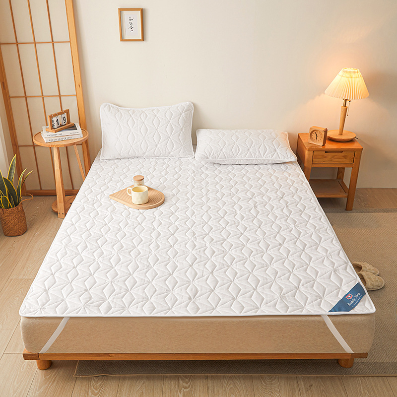 Amazon foreign trade quilted waterproof mattress urine-proof nursing pad dustproof non-slip bedspread Simmons protective cover cross-border