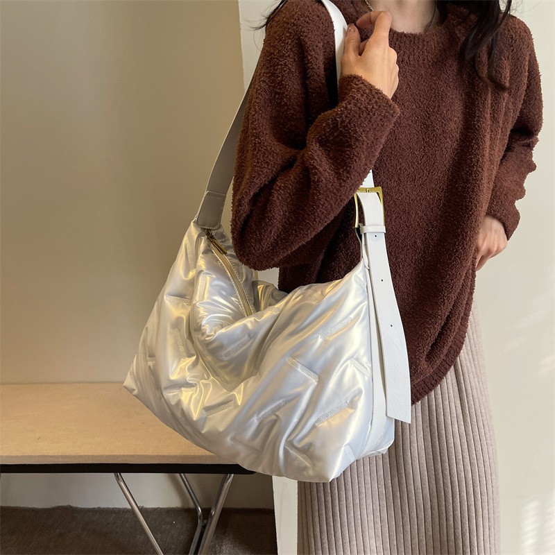 2024 nueva moda de ropa de algodón bolsa de mensajero de las mujeres simple todo partido de gran capacidad bolsa de hombro bolso de mano de las mujeres al por mayor