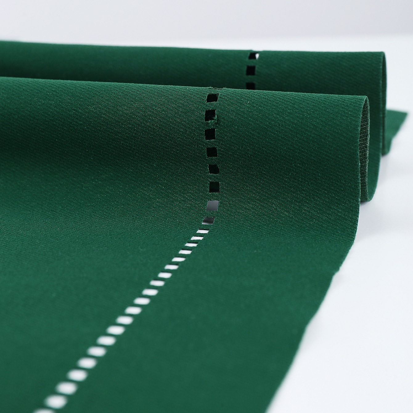 Servillas de poliéster y algodón tela de boca encaje hueco restaurante de alta calidad hotel plegable almohadilla de té decoración de boda