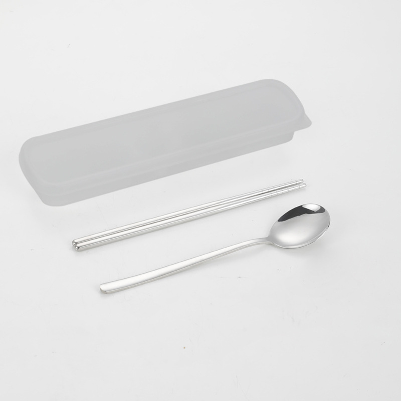 304 vajilla de acero inoxidable cuchara coreana tenedor palillos estudiante portátil conjunto de tres piezas traje creativo regalo puede ser logotipo personalizado